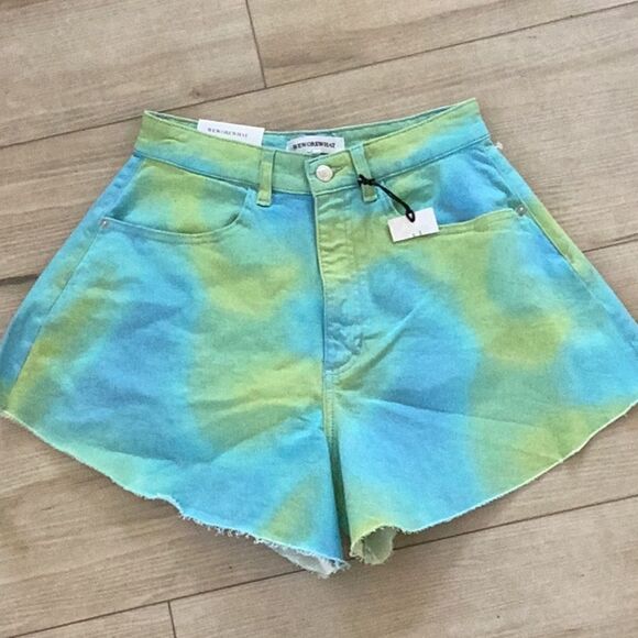 WeWoreWhat Flare Bell Short, size 26, NWT, Yellow/Green tie dye - Picture 3 of 7